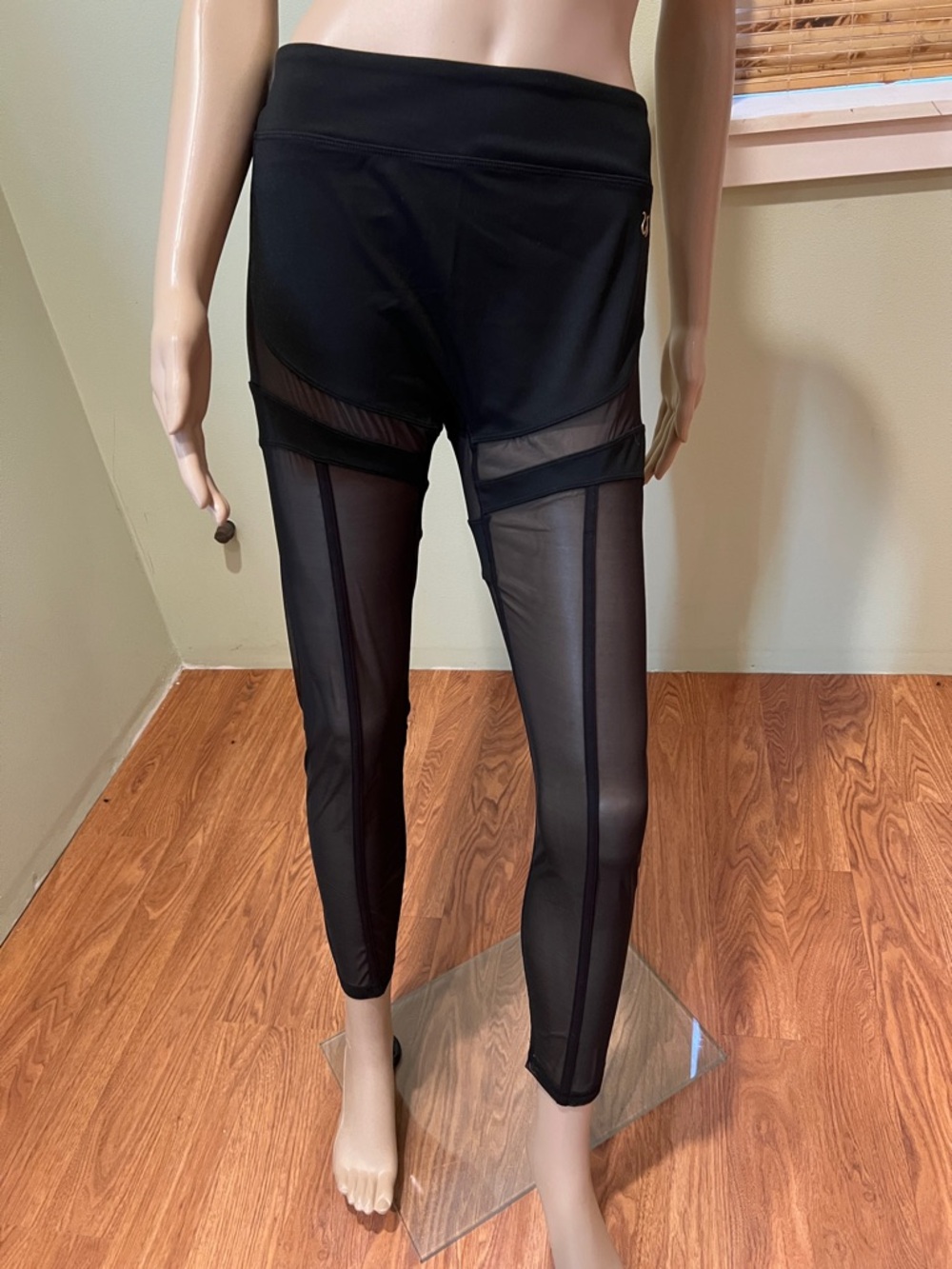Black Mesh Panel Active Leggings Size XL
